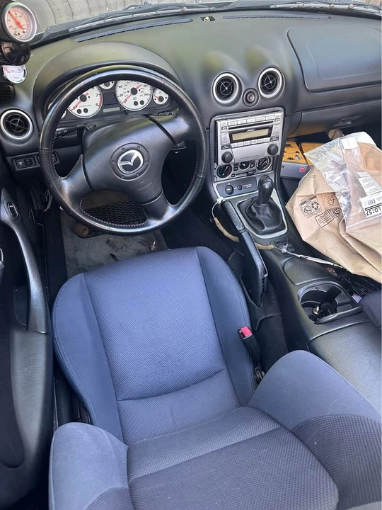 2004 Mazda NB Mazdaspeed MX-5 Miata - Image 4 of 9