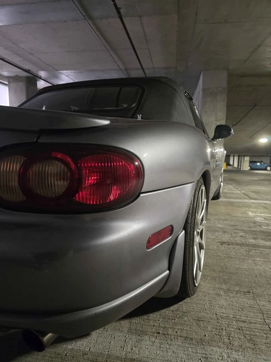 2004 Mazda NB Mazdaspeed MX-5 Miata - Image 8 of 14