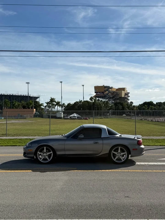 2004 Mazda NB Mazdaspeed MX-5 Miata - Image 5 of 12