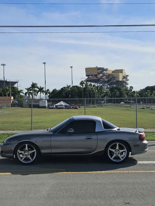 2004 Mazda NB Mazdaspeed MX-5 Miata - Image 7 of 13