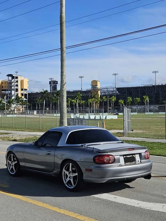 2004 Mazda NB Mazdaspeed MX-5 Miata - Image 8 of 13