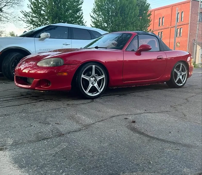 2004 Mazda NB Mazdaspeed MX-5 Miata - Image 5 of 5