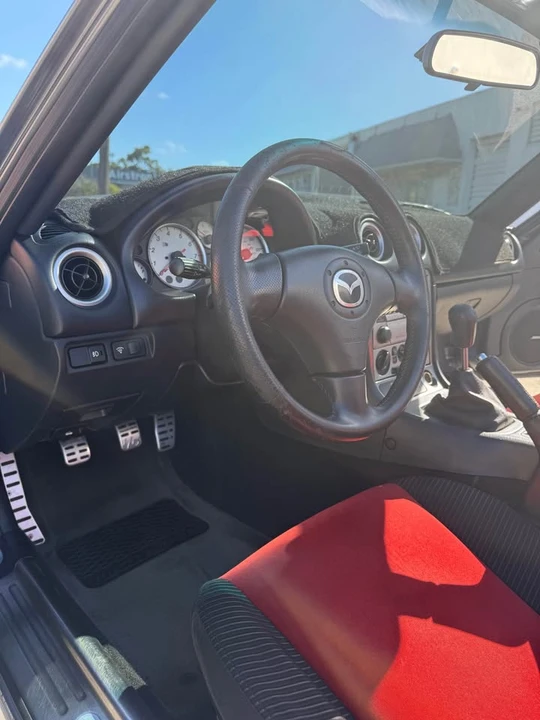 2004 Mazda NB Mazdaspeed MX-5 Miata - Image 10 of 12