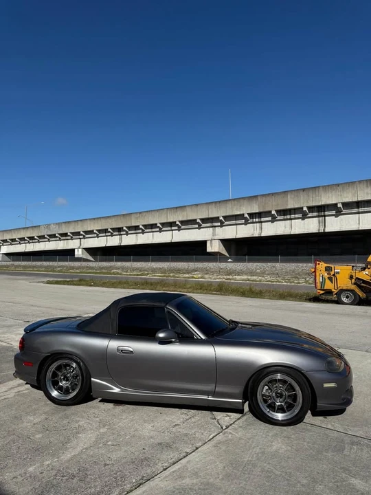 2004 Mazda NB Mazdaspeed MX-5 Miata - Image 2 of 12