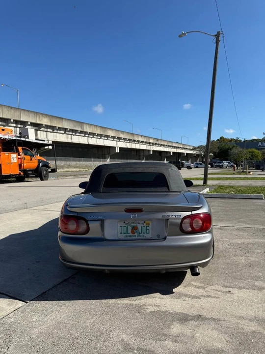2004 Mazda NB Mazdaspeed MX-5 Miata - Image 4 of 12