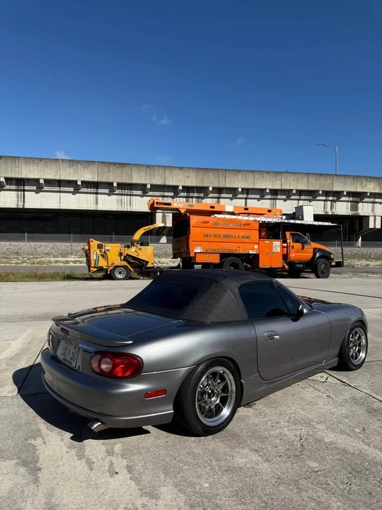 2004 Mazda NB Mazdaspeed MX-5 Miata - Image 3 of 12
