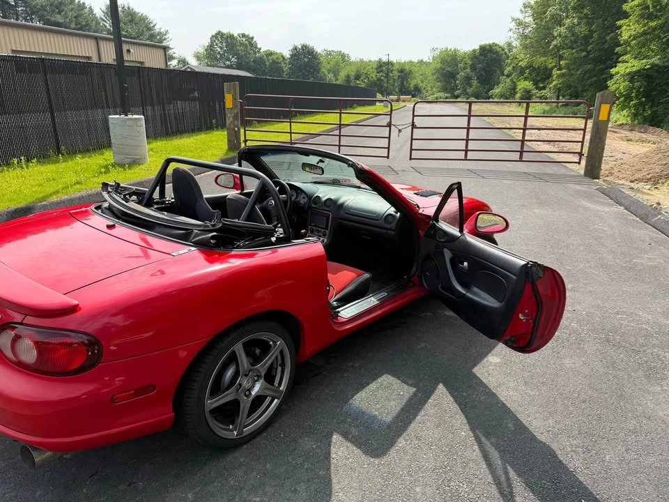 2004 Mazda NB Mazdaspeed MX-5 Miata - Image 6 of 8