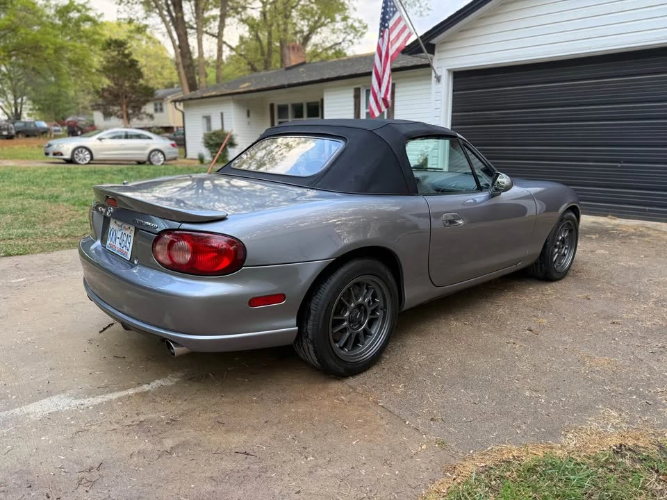 2004 Mazda NB Mazdaspeed MX-5 Miata - Image 4 of 18
