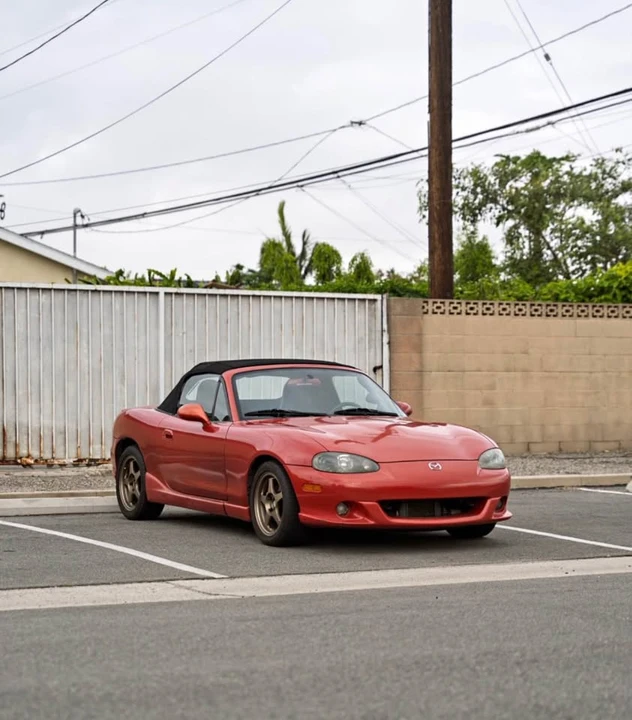 2004 Mazda NB Mazdaspeed MX-5 Miata - Image 2 of 11
