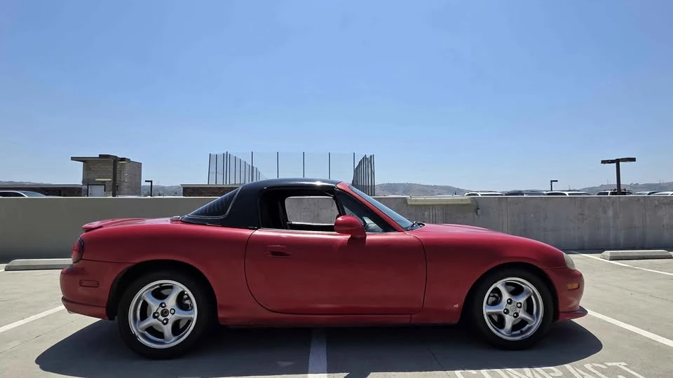 2004 Mazda NB Mazdaspeed MX-5 Miata - Image 4 of 13