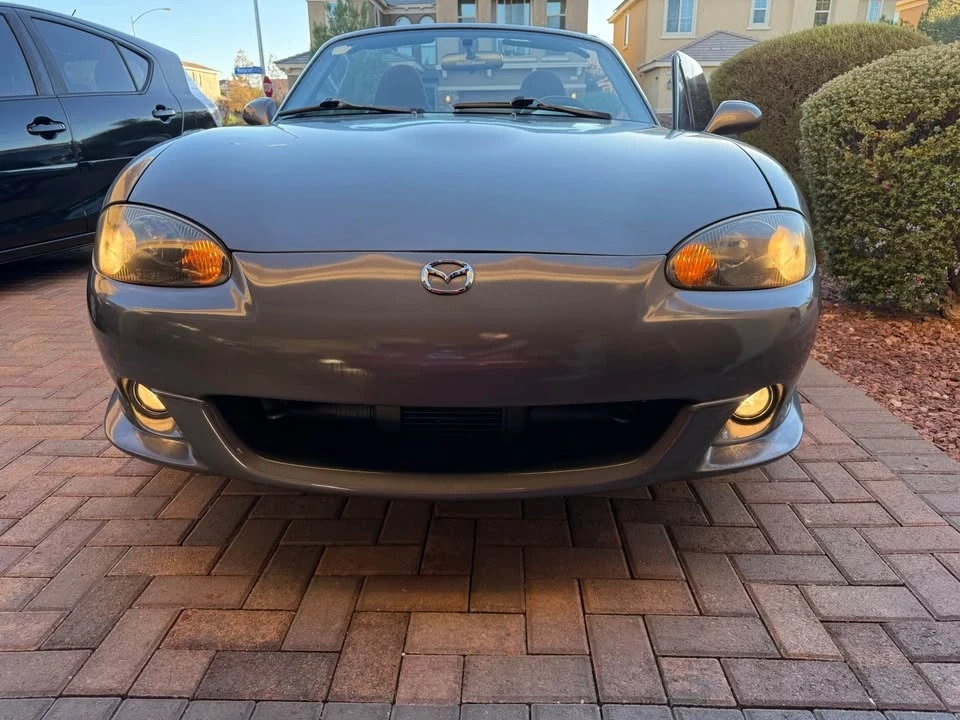 2004 Mazda NB Mazdaspeed MX-5 Miata - Image 9 of 11