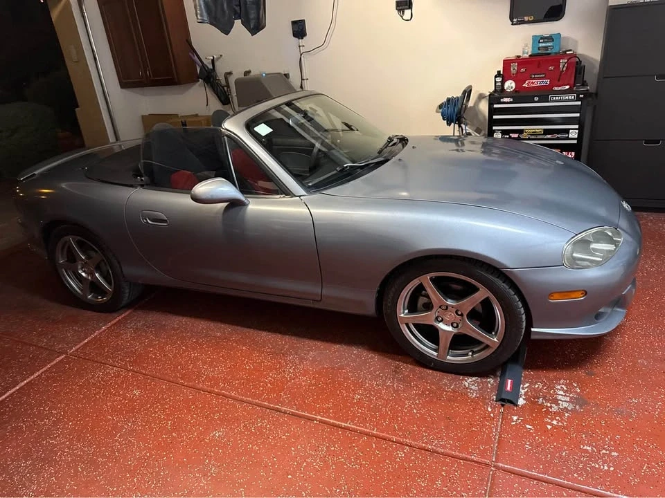 2004 Mazda NB Mazdaspeed MX-5 Miata - Image 8 of 11