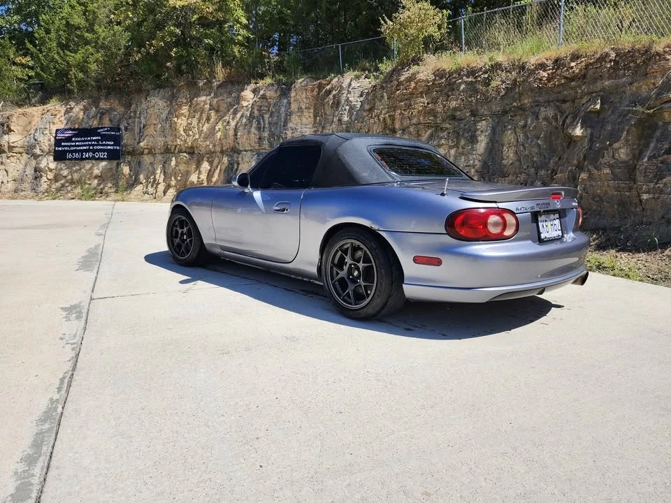 2004 Mazda NB Mazdaspeed MX-5 Miata - Image 3 of 10