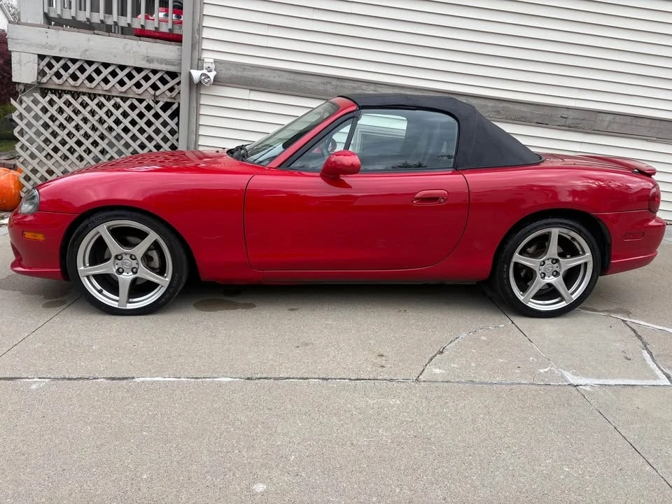 2004 Mazda NB Mazdaspeed MX-5 Miata - Image 2 of 10