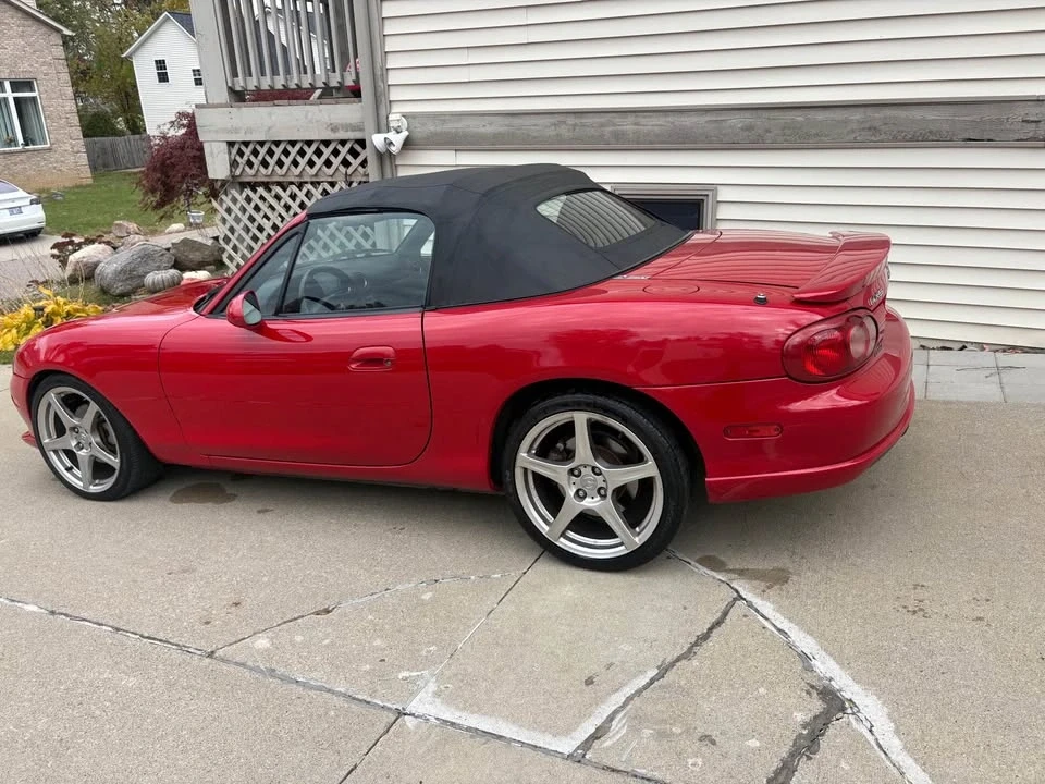 2004 Mazda NB Mazdaspeed MX-5 Miata - Image 6 of 10