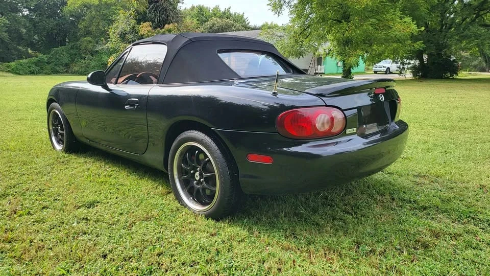 2004 Mazda NB MX-5 Miata - Image 6 of 17