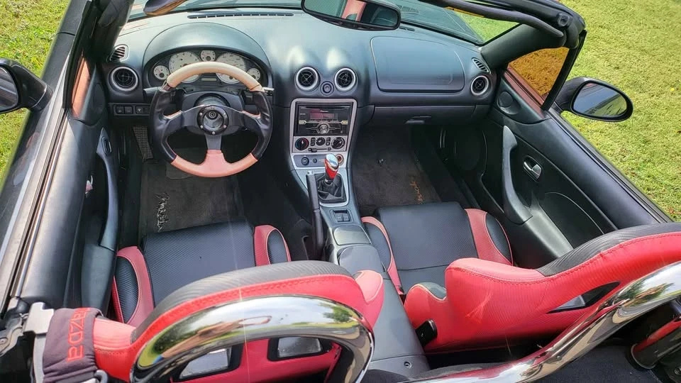 2004 Mazda NB MX-5 Miata - Image 16 of 17