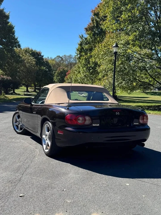 2004 Mazda NB MX-5 Miata - Image 2 of 7