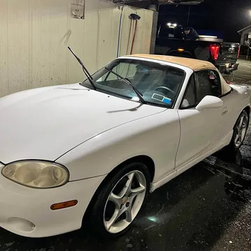 2004 Mazda MX-5 Miata SE Convertible