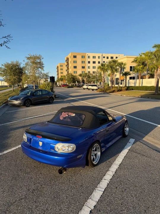 2004 Mazda NB MX-5 Miata - Image 2 of 14