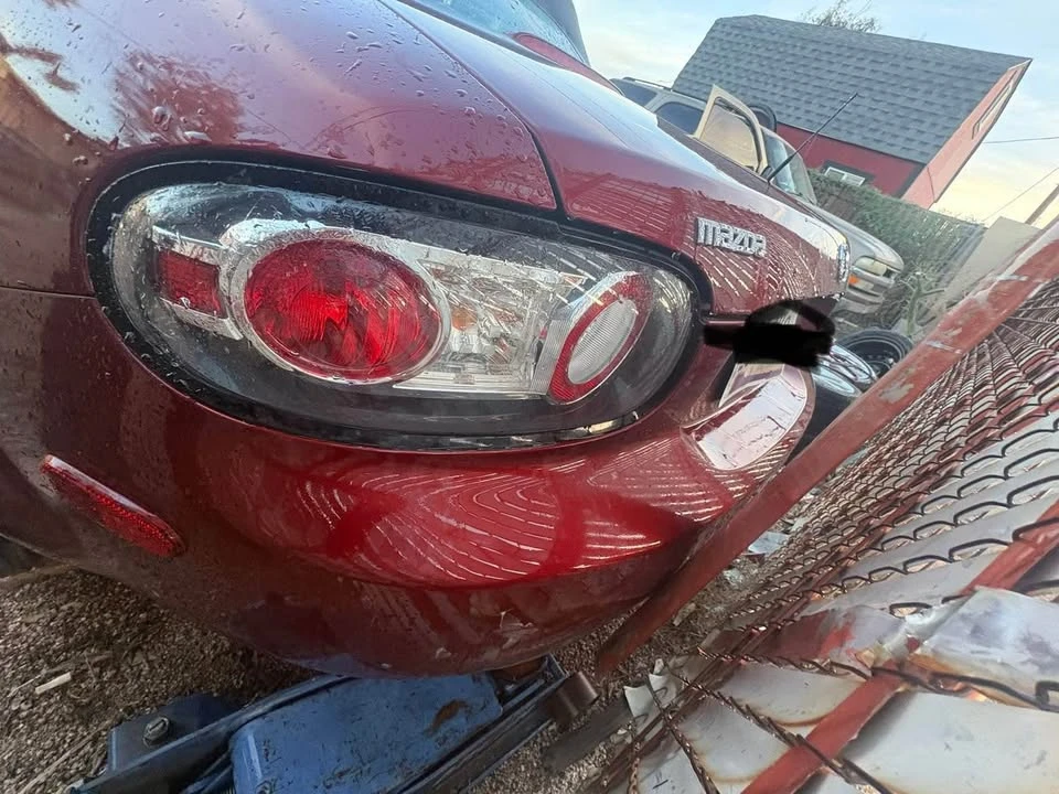 2004 Mazda NB MX-5 Miata - Image 5 of 5