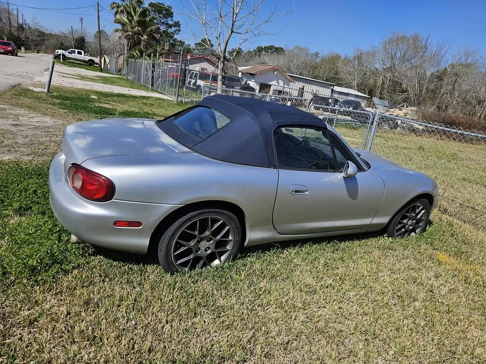 2004 Mazda NB MX-5 Miata - Image 3 of 3