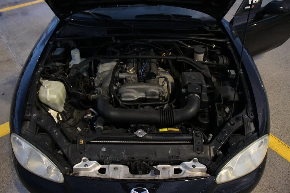 2004 Mazda NB MX-5 Miata - Image 10 of 14