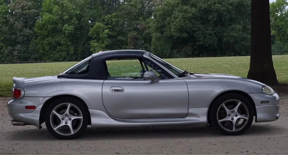 2004 Mazda NB MX-5 Miata - Image 5 of 20