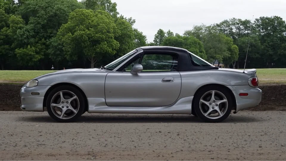 2004 Mazda NB MX-5 Miata - Image 2 of 20