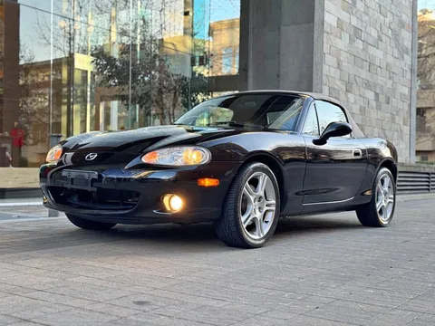 2004 Mazda MX-5 Miata
