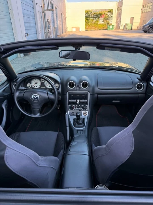 2004 Mazda NB MX-5 Miata - Image 5 of 14