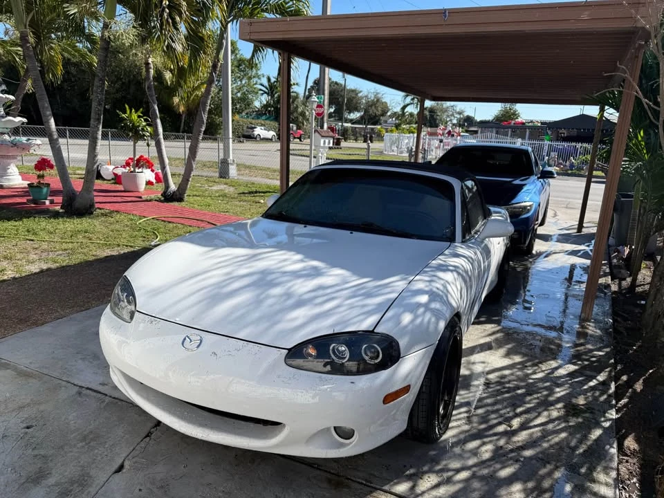 2004 Mazda NB MX-5 Miata - Image 5 of 8