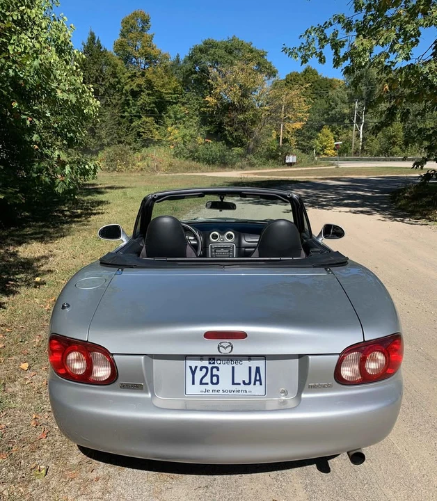 2004 Mazda NB MX-5 Miata - Image 5 of 8