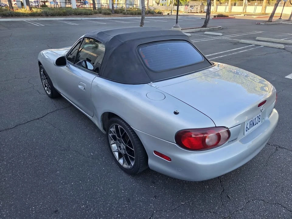 2004 Mazda NB MX-5 Miata - Image 4 of 19