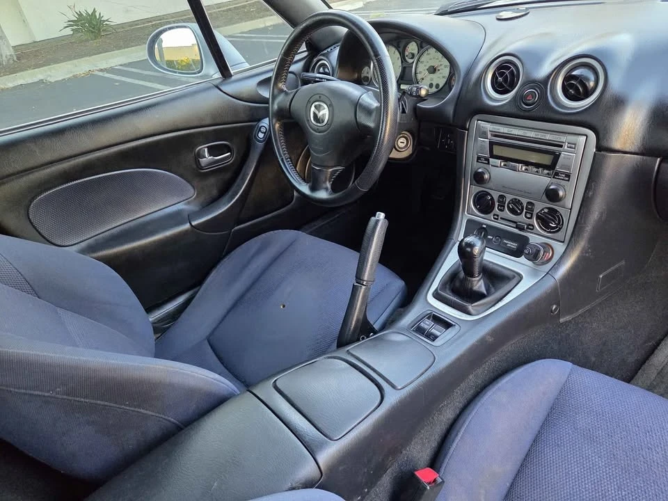 2004 Mazda NB MX-5 Miata - Image 16 of 19
