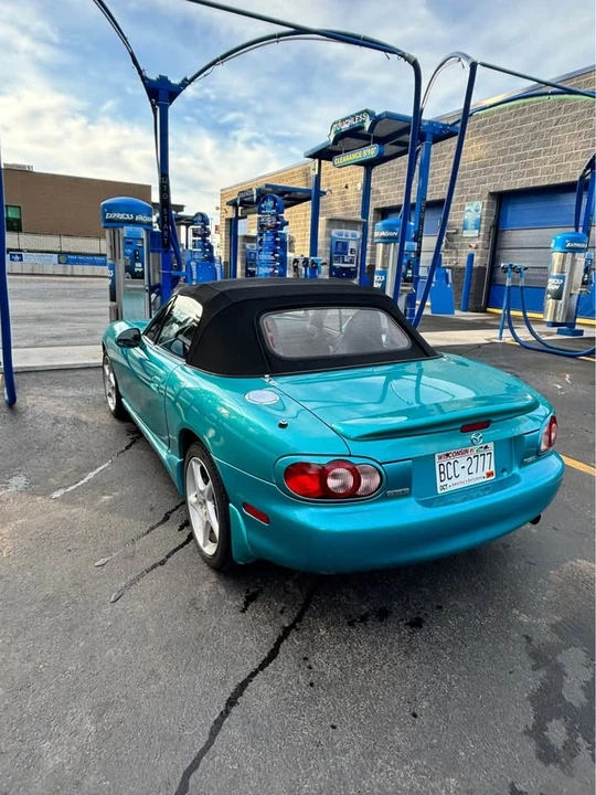 2004 Mazda NB MX-5 Miata - Image 5 of 11