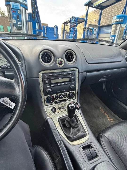 2004 Mazda NB MX-5 Miata - Image 9 of 11