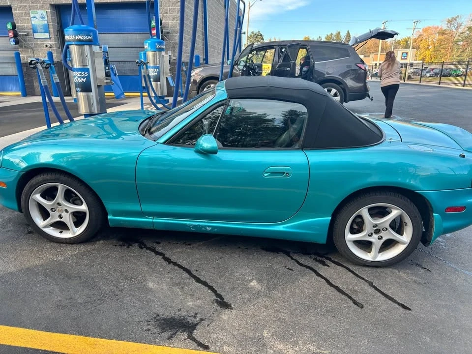 2004 Mazda NB MX-5 Miata - Image 2 of 11