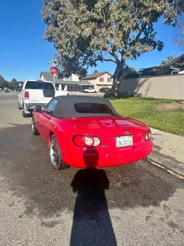 2004 Mazda MX-5 Miata
