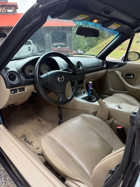 2004 Mazda NB MX-5 Miata - Image 6 of 8