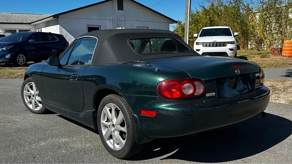 2004 Mazda NB MX-5 Miata - Image 5 of 11
