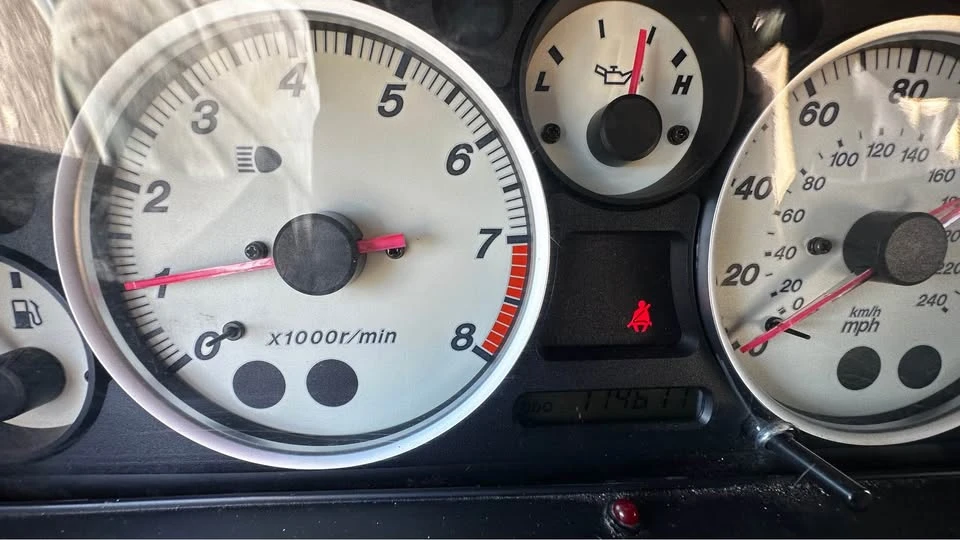 2004 Mazda NB MX-5 Miata - Image 8 of 11