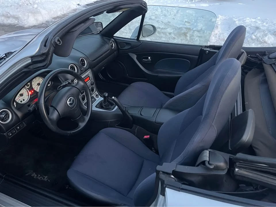 2004 Mazda NB MX-5 Miata - Image 10 of 15