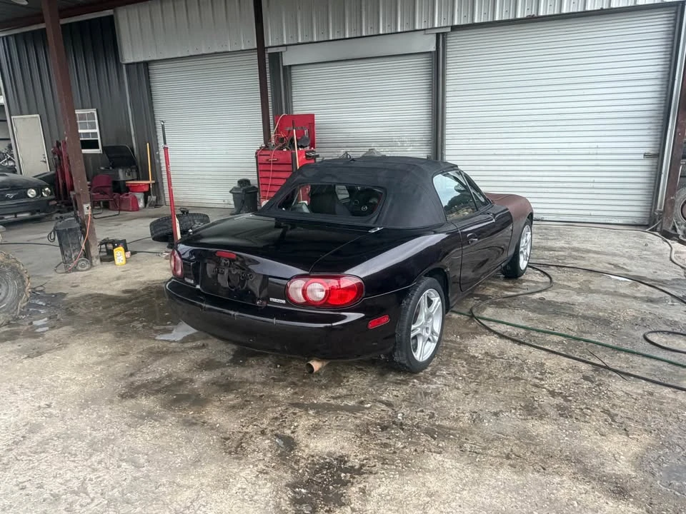 2004 Mazda NB MX-5 Miata - Image 9 of 14