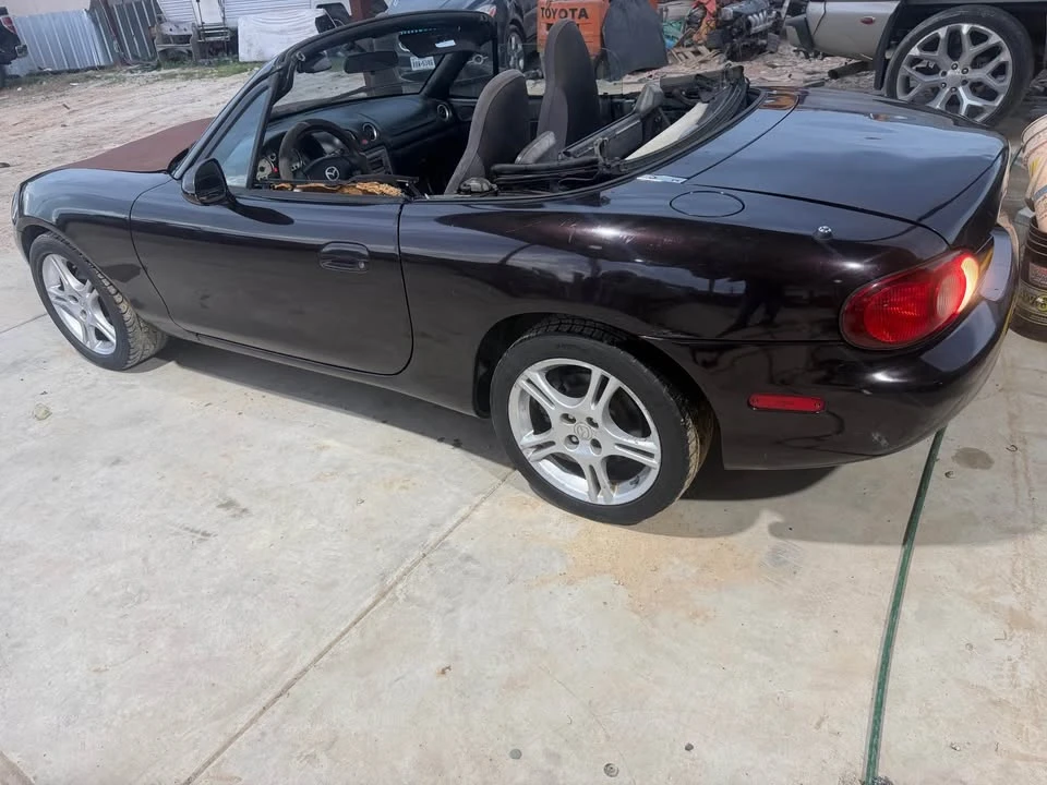 2004 Mazda NB MX-5 Miata - Image 6 of 14