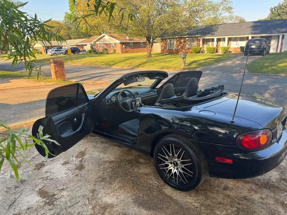 2004 Mazda NB MX-5 Miata - Image 11 of 20