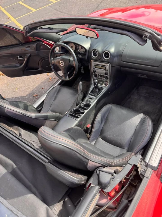 2004 Mazda NB Mazdaspeed MX-5 Miata - Image 9 of 10