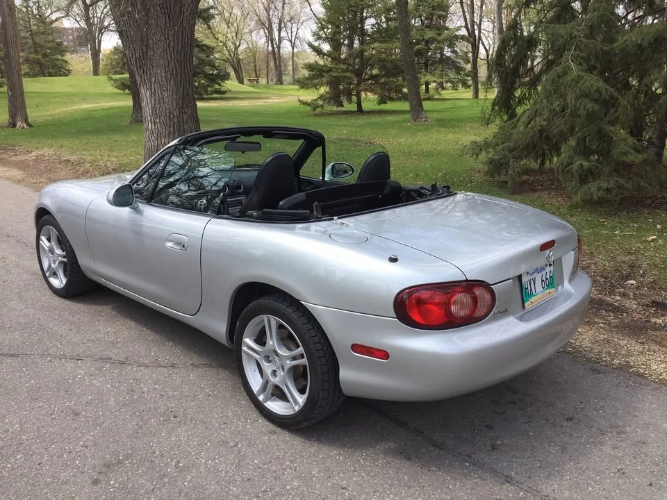 2004 Mazda NB MX-5 Miata - Image 2 of 11