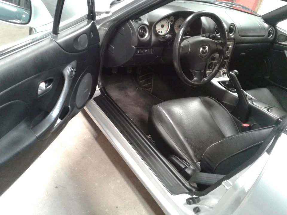 2004 Mazda NB MX-5 Miata - Image 8 of 11