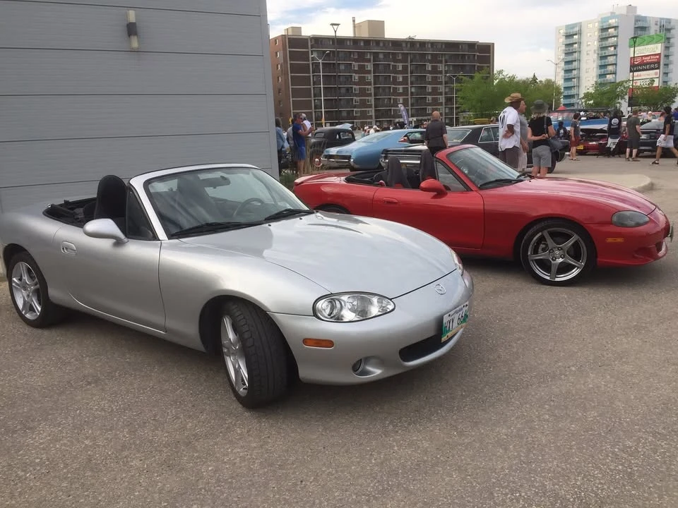 2004 Mazda NB MX-5 Miata - Image 9 of 11
